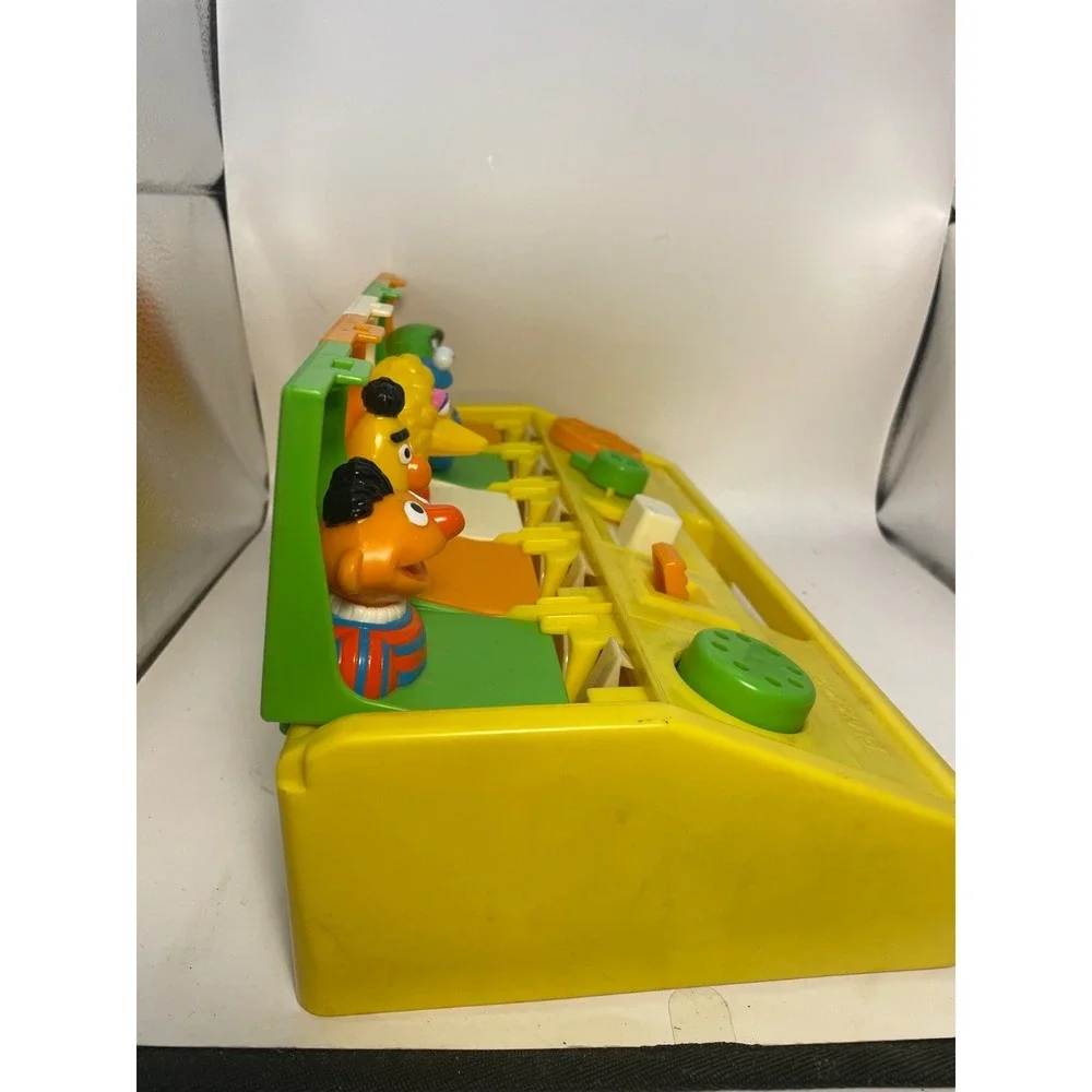 VINTAGE PLAYSKOOL POPPIN' PALS SESAME STREET MUPPETS POP UP LEARNING TOY 1985